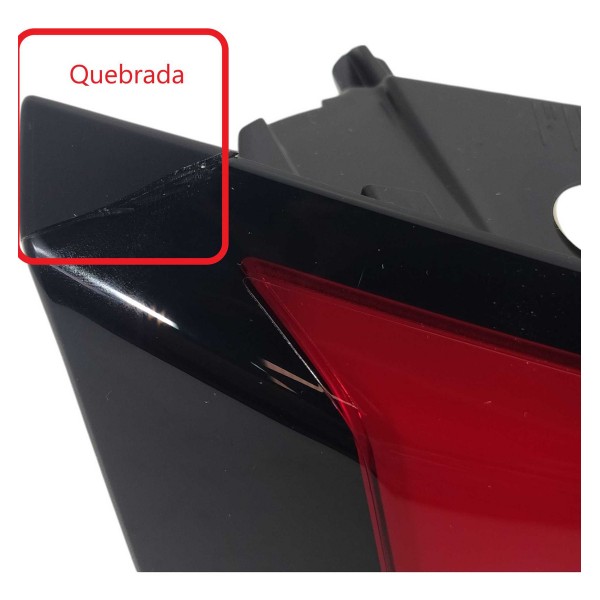 Lanterna Tampa Peugeot 3008 Griffe 2020 Esquerdo Detalhe Esquerdo/motorista Vermelho