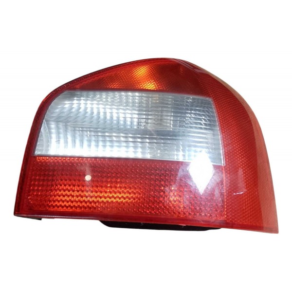 Lanterna Traseira Audi A3 1.8 T 2004 Direito Direito/passageiro Vermelho