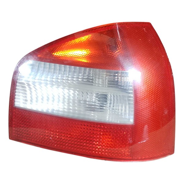 Lanterna Traseira Audi A3 1.8 T 2004 Direito Direito/passageiro Vermelho