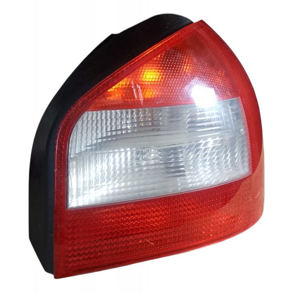 Lanterna Traseira Audi A3 1.8 T 2004 Direito Direito/passageiro Vermelho