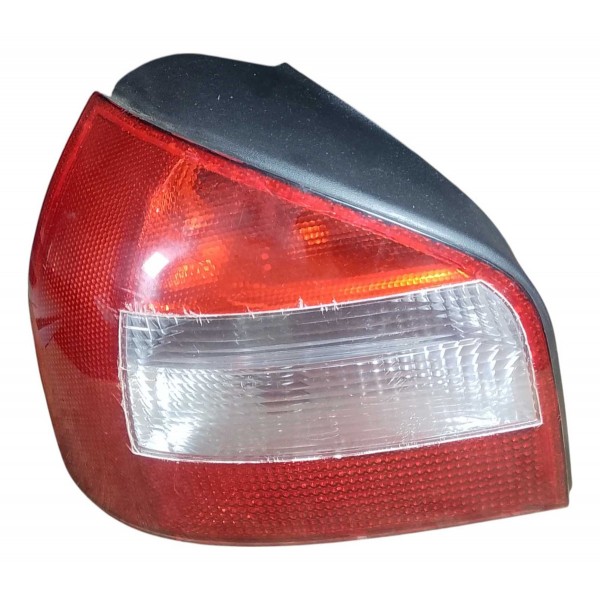 Lanterna Traseira Audi A3 1.8 T 2004 Esquerdo Direito/passageiro Vermelho