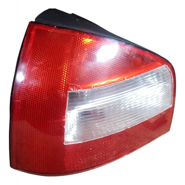 Lanterna Traseira Audi A3 1.8 T 2004 Esquerdo Direito/passageiro Vermelho