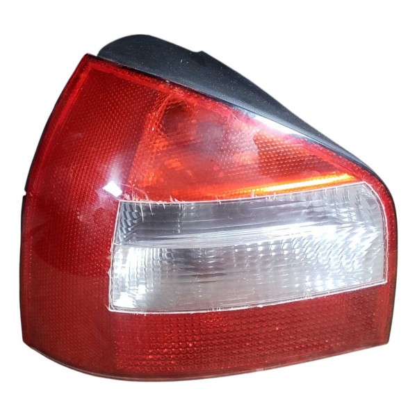 Lanterna Traseira Audi A3 1.8 T 2004 Esquerdo Direito/passageiro Vermelho